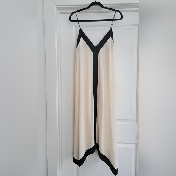 ★ Massimo Dutti★ Contrast V-neck long one-piece 066015662 m_6694016d580123240c8f2fa0.jpg